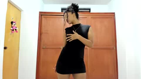 Snapshot of teles10 chatting on 03-10-25, 01:01 Teles2023 online show from 03-10-25, 01:01