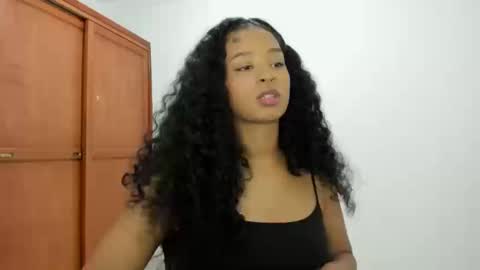 Snapshot of teles10 chatting on 09-30-25, 02:05 Teles2023 online show from 09-30-25, 02:05