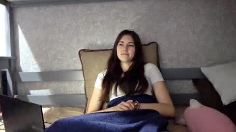 Alice online show from 11-11-25, 05:07