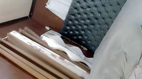 Snapshot of temptationofsex chatting on 02-02-25, 10:02 EVA GLASSCOTT online show from 02-02-25, 10:02