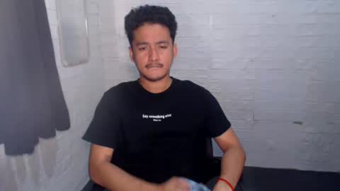 Snapshot of tempting_jon chatting on 01-15-26, 03:22 tempting_jon online show from 01-15-26, 03:22