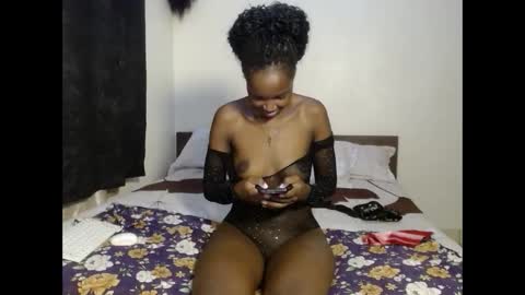 tempting_vibe online show from 04-14-26, 04:02