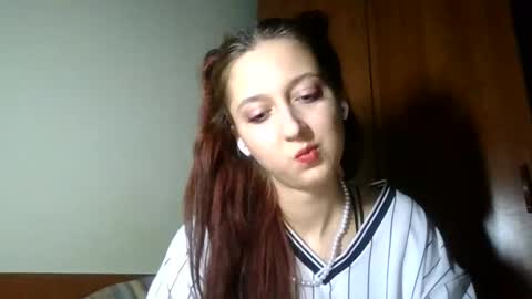 Snapshot of temptingvision chatting on 03-12-25, 09:24 temptingvision online show from 03-12-25, 09:24