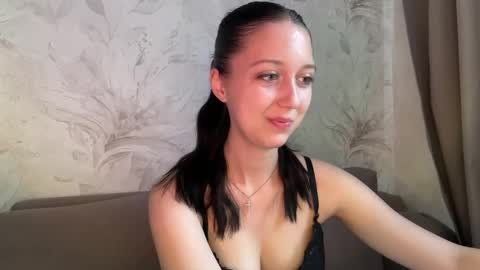 Snapshot of temptingvision chatting on 05-25-26, 07:36 temptingvision online show from 05-25-26, 07:36