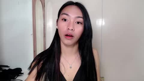 YOGIRL MAXINE online show from 04-11-26, 07:45