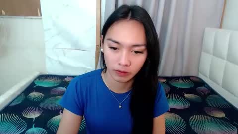 Snapshot of temptmebabyx chatting on 04-28-26, 05:01 YOGIRL MAXINE online show from 04-28-26, 05:01