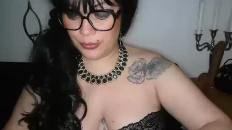 talia i m  french girl online show from 01-30-25, 04:55