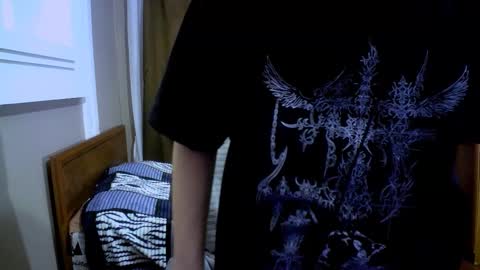 Snapshot of temptvelvet chatting on 10-20-25, 04:40 temptvelvet online show from 10-20-25, 04:40