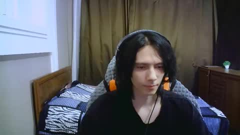 Snapshot of temptvelvet chatting on 10-24-25, 12:01 temptvelvet online show from 10-24-25, 12:01