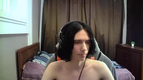 Snapshot of temptvelvet chatting on 11-05-25, 02:11 temptvelvet online show from 11-05-25, 02:11