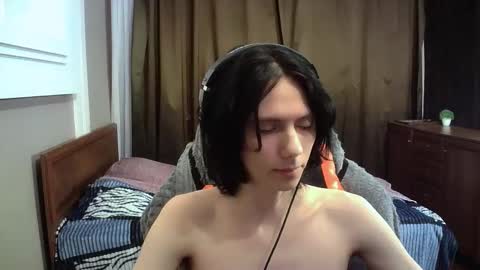 Snapshot of temptvelvet chatting on 11-10-25, 05:56 temptvelvet online show from 11-10-25, 05:56