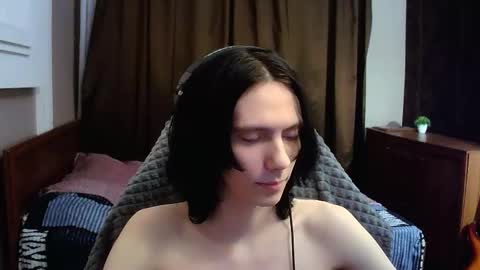 Snapshot of temptvelvet chatting on 12-05-25, 03:09 temptvelvet online show from 12-05-25, 03:09