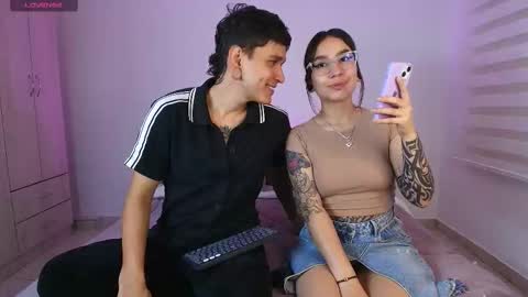 tender_dust online show from 09-14-25, 12:21