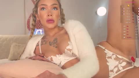 tenderiris online show from 10-21-25, 03:29