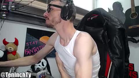 Ty online show from 10-25-25, 06:13