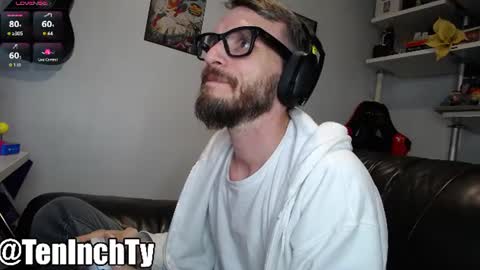 Ty online show from 06-10-26, 02:01