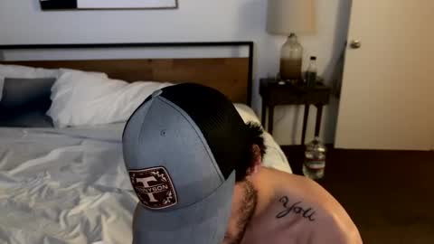 Snapshot of tennman6086 chatting on 02-04-25, 02:07 Tennman online show from 02-04-25, 02:07