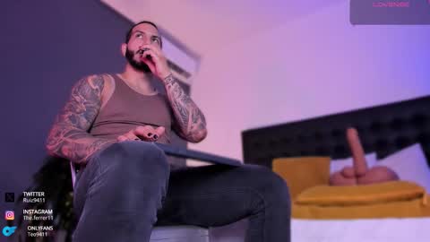 Teo Ferrer online show from 10-12-25, 07:57