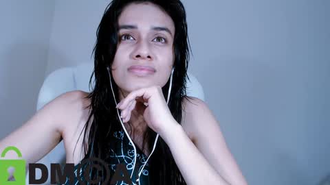 Snapshot of ter23m chatting on 01-22-25, 01:42 Lisa online show from 01-22-25, 01:42