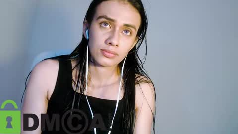 Snapshot of ter23m chatting on 02-05-25, 02:51 Lisa online show from 02-05-25, 02:51