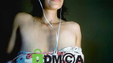 Snapshot of ter23m chatting on 02-11-25, 08:10 Lisa online show from 02-11-25, 08:10