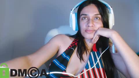 Snapshot of ter23m chatting on 10-25-25, 08:03 Lisa online show from 10-25-25, 08:03