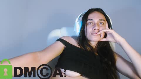 Snapshot of ter23m chatting on 11-01-25, 03:25 Lisa online show from 11-01-25, 03:25