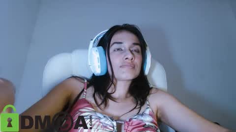 Snapshot of ter23m chatting on 11-17-25, 01:00 Lisa online show from 11-17-25, 01:00