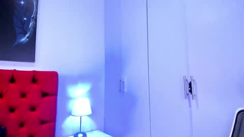 Snapshot of teresa_moon chatting on 01-19-25, 01:53 TERESA Give me a good rating if you enjoy my show online show from 01-19-25, 01:53