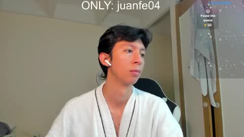 Juanfe  online show from 12-11-24, 01:37
