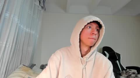 Juanfe  online show from 12-24-24, 03:16