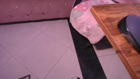 Terra Elowen online show from 11-05-25, 11:10