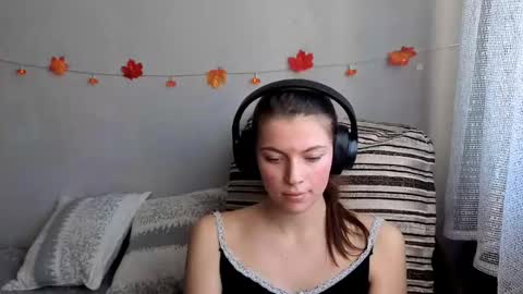 Snapshot of terranaufzinger chatting on 10-20-25, 04:57 Anny Simpson online show from 10-20-25, 04:57