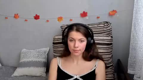 Snapshot of terranaufzinger chatting on 10-25-25, 06:21 Anny Simpson online show from 10-25-25, 06:21