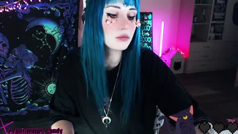 Snapshot of terror_candy chatting on 12-21-24, 01:36 CRY BABY online show from 12-21-24, 01:36