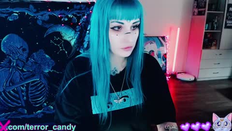 Snapshot of terror_candy chatting on 01-18-25, 08:20 CRY BABY online show from 01-18-25, 08:20