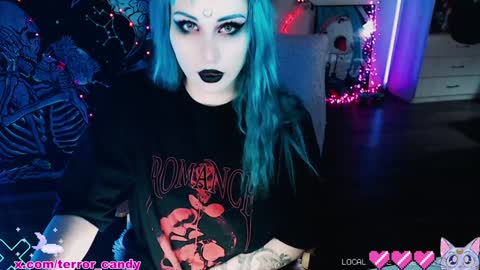 Snapshot of terror_candy chatting on 01-26-25, 03:27 CRY BABY online show from 01-26-25, 03:27