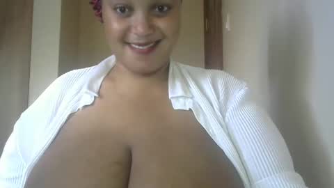 Snapshot of terrylissa chatting on 01-08-25, 10:37 terry online show from 01-08-25, 10:37