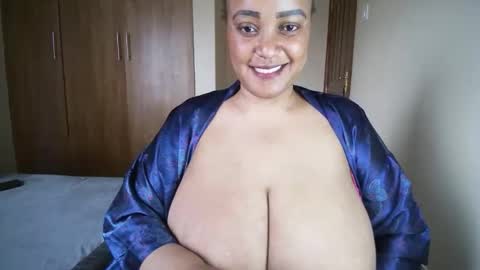 Snapshot of terrylissa chatting on 10-25-25, 09:06 terry online show from 10-25-25, 09:06