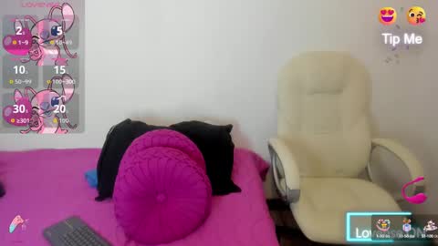 Snapshot of tesa_cute chatting on 09-10-25, 02:00 tesa online show from 09-10-25, 02:00