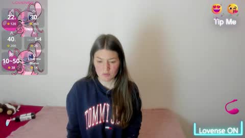 Snapshot of tesa_cute chatting on 10-03-25, 03:14 tesa online show from 10-03-25, 03:14