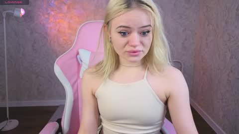 Tessa online show from 04-21-26, 12:56