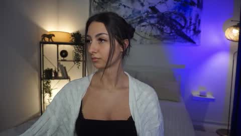 Snapshot of tessa_quin chatting on 02-03-26, 02:44 Tessa online show from 02-03-26, 02:44