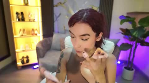 Tessa Fox online show from 02-24-26, 01:20