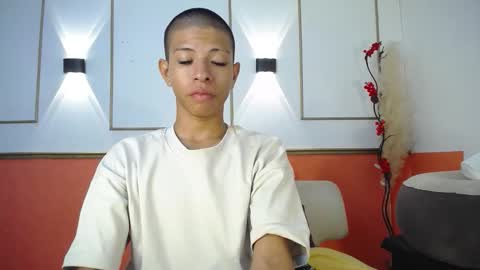 tessachains online show from 11-26-25, 02:45