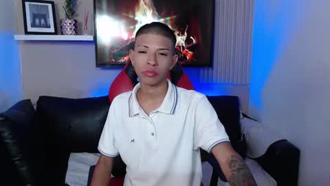 tessachains online show from 12-01-25, 03:33