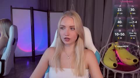 Snapshot of tessahamilton chatting on 10-21-25, 01:45 TessaHamilton online show from 10-21-25, 01:45