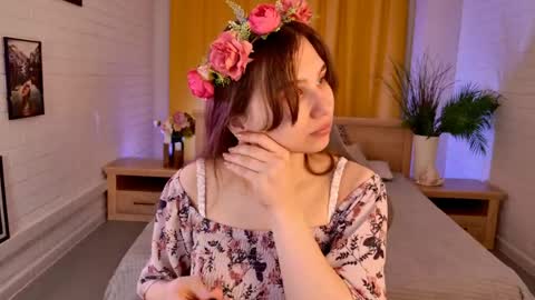 Snapshot of tessamill chatting on 05-19-26, 05:14 Tessa online show from 05-19-26, 05:14