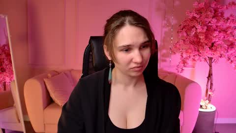 Snapshot of tessamill chatting on 05-30-26, 05:26 Tessa online show from 05-30-26, 05:26