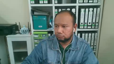 yours online show from 12-13-24, 04:22